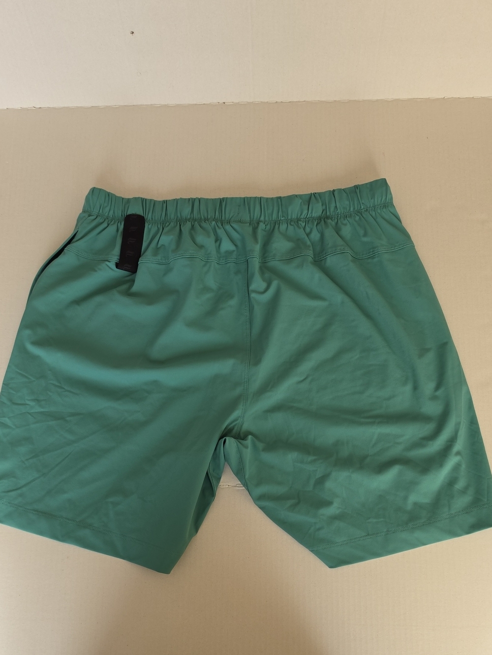 Fabletics The One Short 7in - Picture 3 of 9
